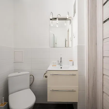 Wilenski Bright Spring By Bookinghost Apartman Varsó